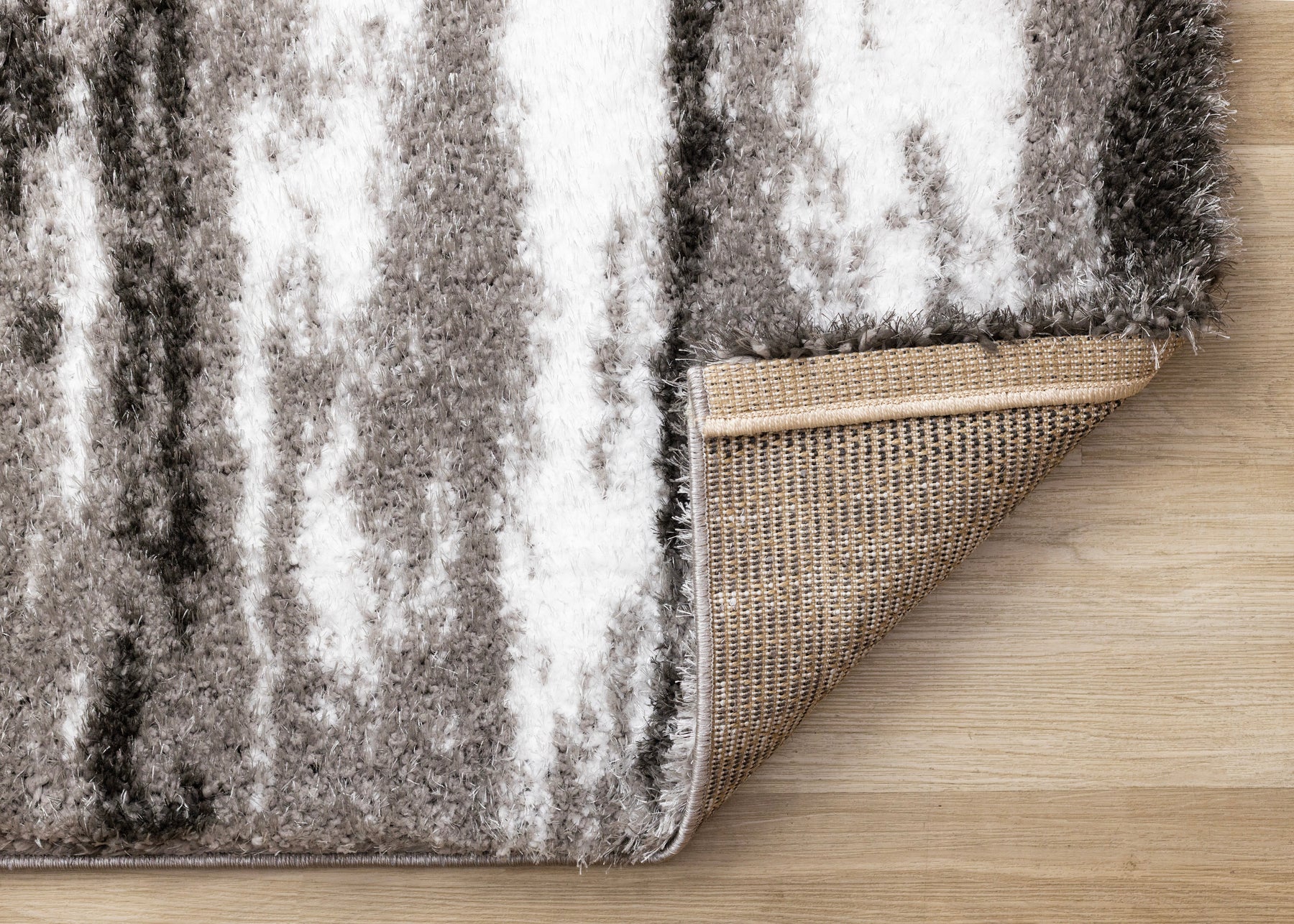 Posh Rugs Posh Black White Grey Distressed Rug – Devos Furniture Inc.